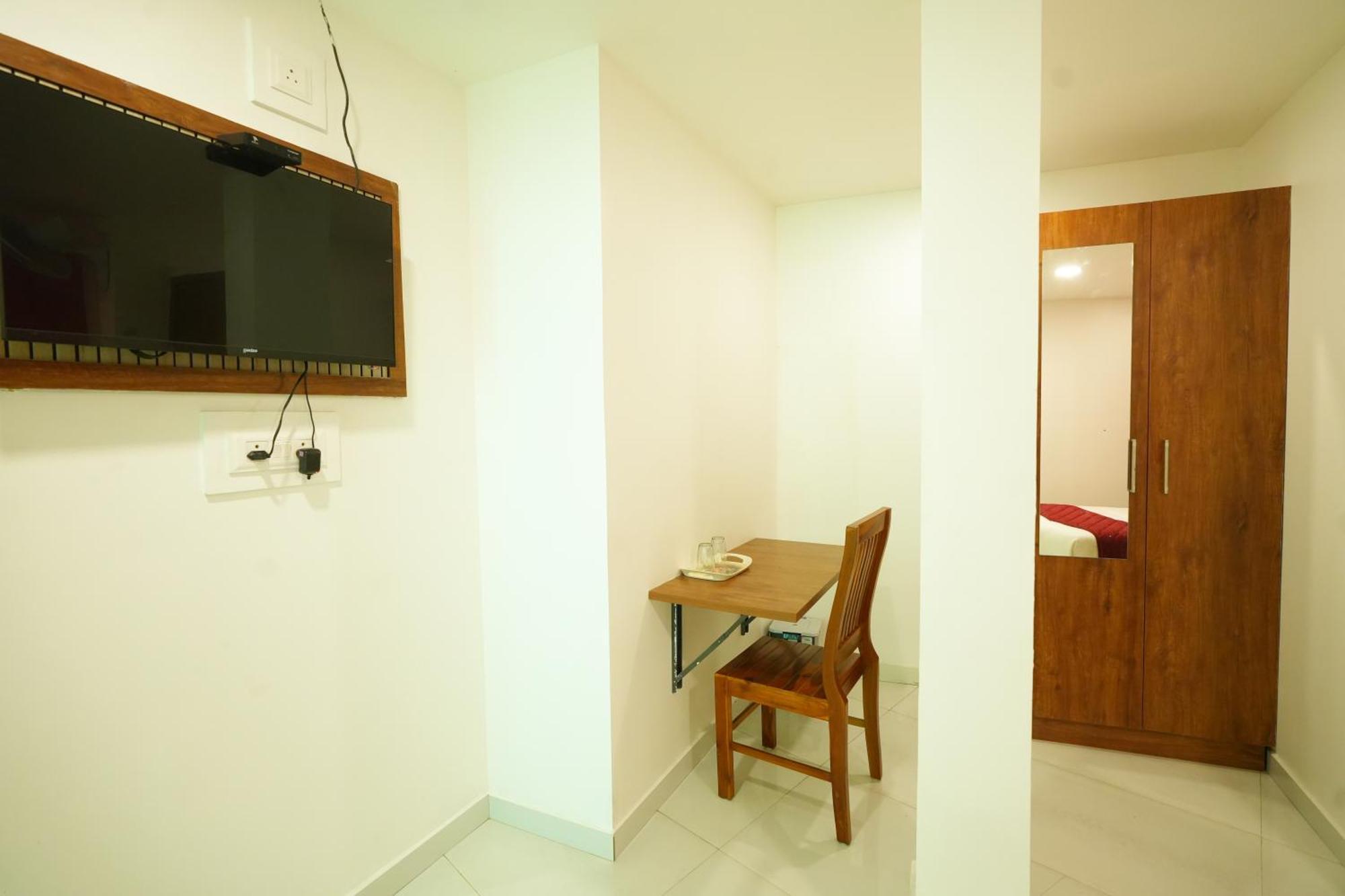 Amsher Suit Lulu Mall Road Hotel Kochi Eksteriør billede